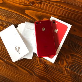 アイフォーン(iPhone)のiPhone7 Red 128GB ☆美品☆(スマートフォン本体)