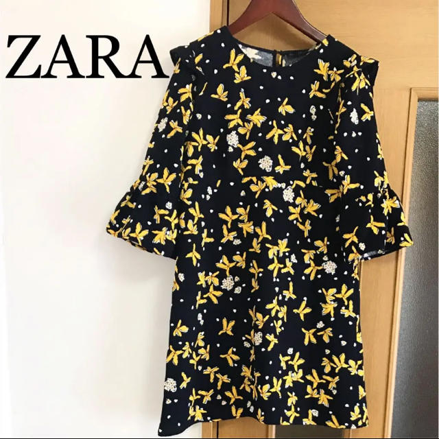 ZARA(ザラ)のZARA 花柄 ワンピース レディースのワンピース(ひざ丈ワンピース)の商品写真