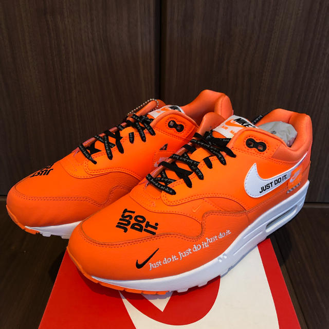 NIKE(ナイキ)の27.0 WMNS AIR MAX 1 LX JUST DO IT メンズの靴/シューズ(スニーカー)の商品写真