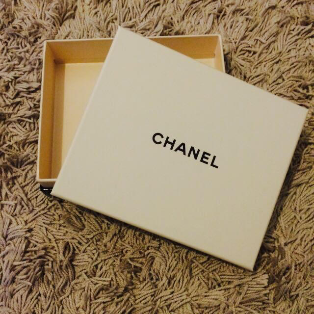 CHANEL(シャネル)のシャネル 空箱 レディースのバッグ(ショップ袋)の商品写真