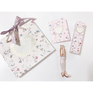 ラデュレ(LADUREE)の新品 LADUREE リップグロス 06 ラデュレ(リップグロス)