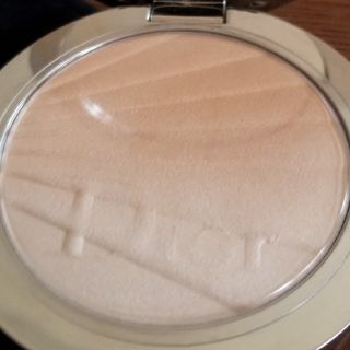 クリスチャンディオール(Christian Dior)のお値下げします❗Dior:フェイスパウダー(フェイスパウダー)