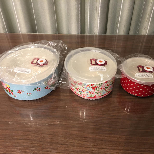 新品未使用品】レンジパック3点セット La fleur(ラ・フルール)の食器 La Fleur(ラ フルール) レンジパック4点セット 保存容器