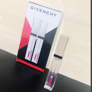 ジバンシィ(GIVENCHY)のGLOSS REVELATEUR 新品未使用♬(リップグロス)