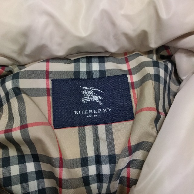 BURBERRY(バーバリー)のふじこ2020様専。BURBERRY　LONDON    ロングダウンコート レディースのジャケット/アウター(ダウンコート)の商品写真