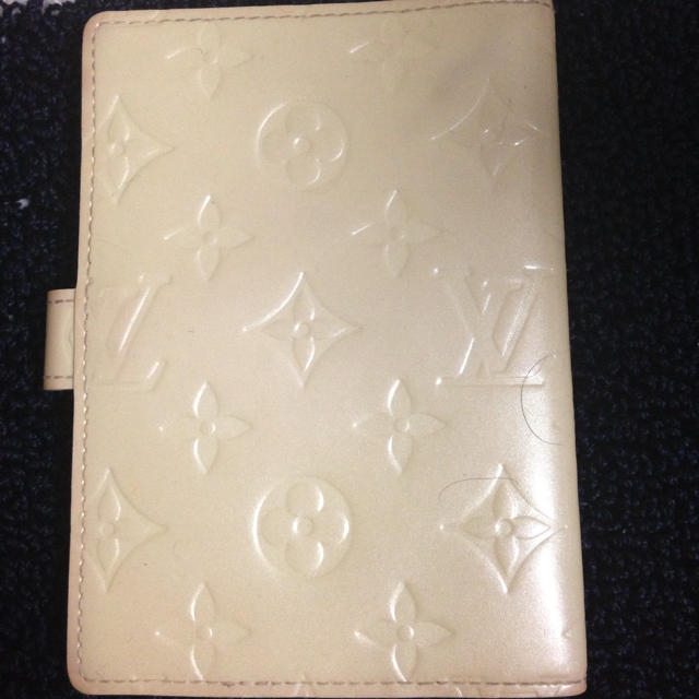 LOUIS ルイヴィトン手帳♥ お値下げ(^-^)/の通販 by 掘り出しSHOP|ルイヴィトンならラクマ VUITTON - 安い日本製