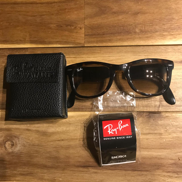 Ray-Ban(レイバン)のレイバン 折りたたみサングラス レディースのファッション小物(サングラス/メガネ)の商品写真