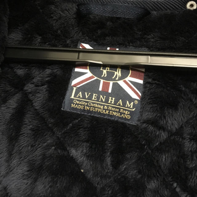 LAVENHAM(ラベンハム)のLAVENHAM コート ネイビー キルティング フード付 新品 42 イギリス メンズのジャケット/アウター(ステンカラーコート)の商品写真