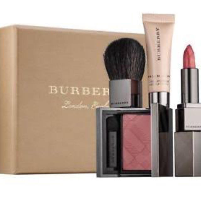 BURBERRY(バーバリー)のBURBERRY Beauty Box コスメ/美容のキット/セット(コフレ/メイクアップセット)の商品写真