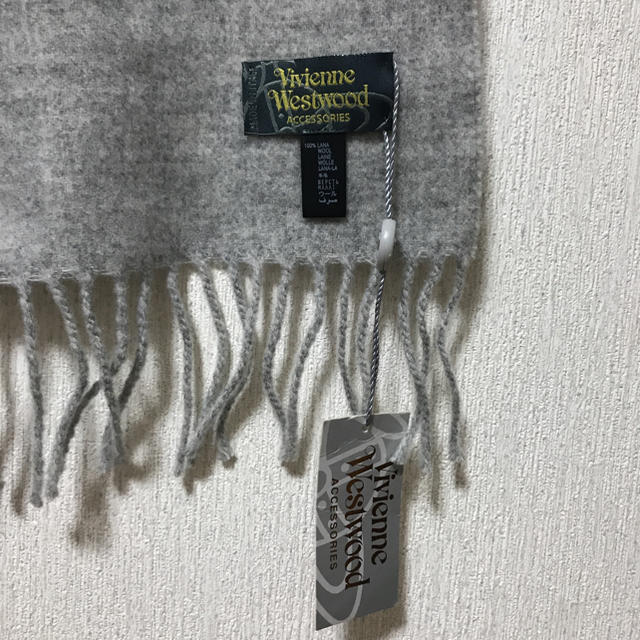 Vivienne Westwood(ヴィヴィアンウエストウッド)のvivienne westwood マフラー 新品タグ付き レディースのファッション小物(マフラー/ショール)の商品写真