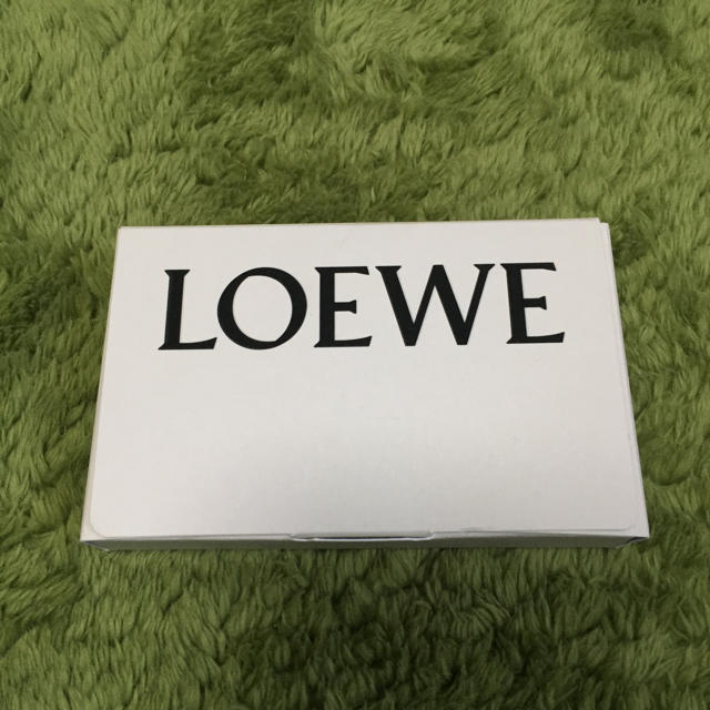 LOEWE(ロエベ)の新品 未使用 LOEWE 001 香水 woman man ロエベ コスメ/美容の香水(香水(女性用))の商品写真