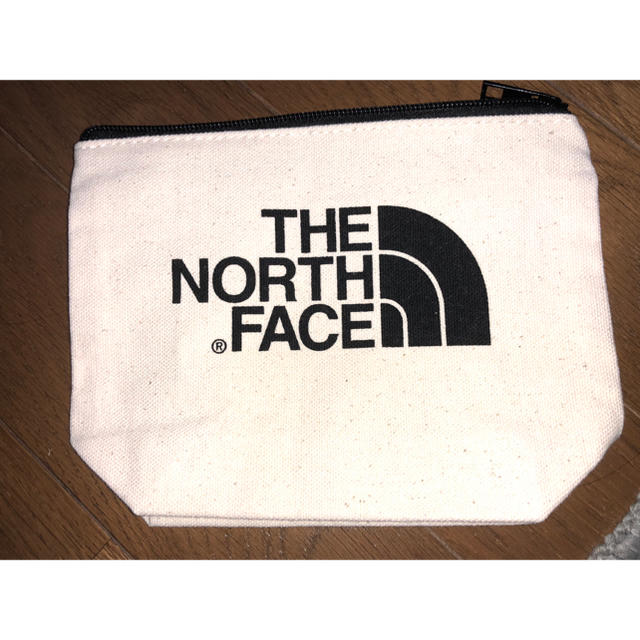 THE NORTH FACE(ザノースフェイス)のTHE NORTH FACE 非売品 ポーチ エンタメ/ホビーのコレクション(ノベルティグッズ)の商品写真