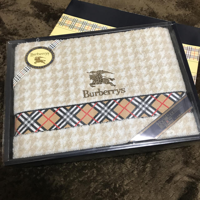 BURBERRY(バーバリー)のBurberry バスタオル インテリア/住まい/日用品の日用品/生活雑貨/旅行(タオル/バス用品)の商品写真