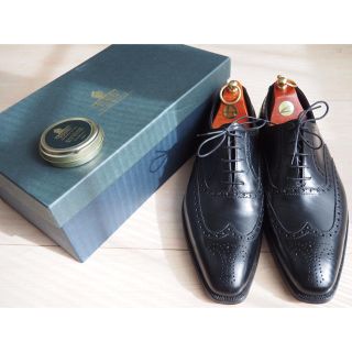 クロケットアンドジョーンズ(Crockett&Jones)の専用品クロケットアンドジョーンズ   シューツリー、ワックス付き！三点セット‼️(ドレス/ビジネス)