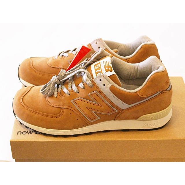 New Balance(ニューバランス)のakio様用 新品 UK M576 NTO 25 D us7 ヌバック タバコ メンズの靴/シューズ(スニーカー)の商品写真