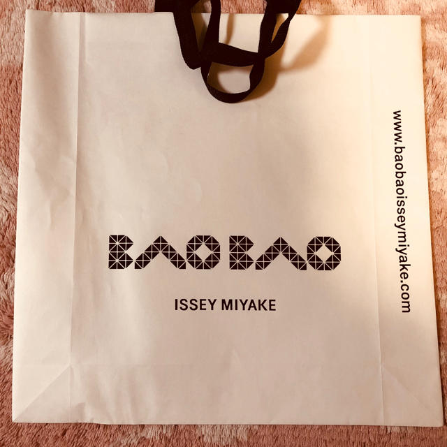 ISSEY MIYAKE(イッセイミヤケ)のバオバオ イッセイミヤケ ショッパー ショップ袋 レディースのバッグ(ショップ袋)の商品写真