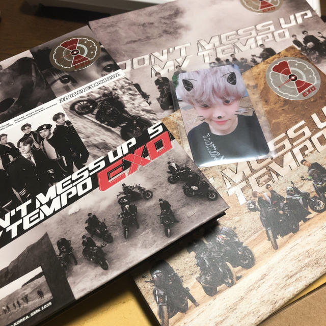 EXO(エクソ)のEXO TEMPO アルバム チャニョル MODERATO トレカ セット エンタメ/ホビーのCD(K-POP/アジア)の商品写真