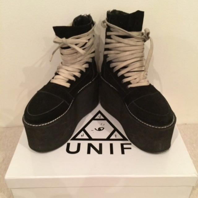 UNIF(ユニフ)のunifig&viperyu厚底gvgv レディースの靴/シューズ(ブーツ)の商品写真