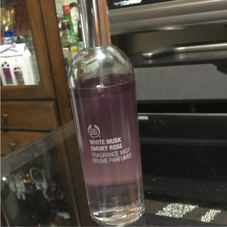 ザボディショップ(THE BODY SHOP)のホワイトムスク スモーキーローズ  100ml(香水(女性用))