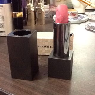 バーバリー(BURBERRY)のバーバリー リップベルベット 403(口紅)