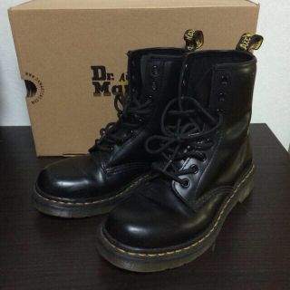 ドクターマーチン(Dr.Martens)のDr.Martens定番ブラック8ホール(ブーツ)