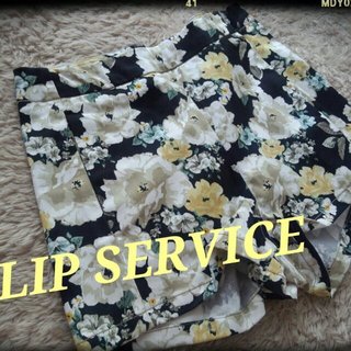 リップサービス(LIP SERVICE)のLIP SERVICE　花柄SP(ショートパンツ)