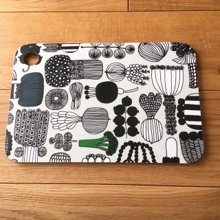 マリメッコ(marimekko)のマリメッコ カッティングボード 未使用(調理道具/製菓道具)