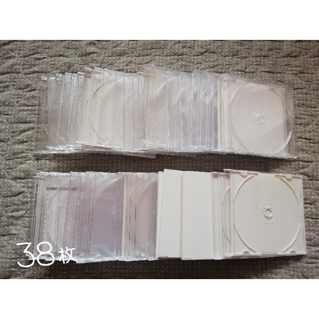 DVD CD空ケース 計38枚 クリア ホワイト の通販 by ジャンル問わず色々出品します☆｜ラクマ