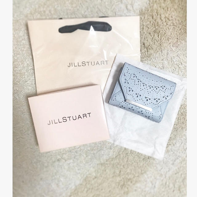 JILLSTUART(ジルスチュアート)の【新品未使用】JILLSTUART クロシェット(折財布) レディースのファッション小物(財布)の商品写真
