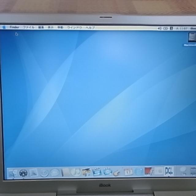 Apple(アップル)のiBook スマホ/家電/カメラのPC/タブレット(ノートPC)の商品写真