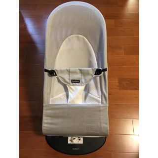 ベビービョルン(BABYBJORN)のベイビービヨルン バウンサー メッシュ グレー/ホワイト (中古)(その他)