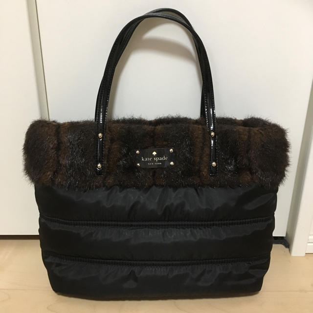 kate spade new york(ケイトスペードニューヨーク)のルルーさま専用♡ケイトスペード♡ファーが可愛いトートバッグ 正規品 レディースのバッグ(トートバッグ)の商品写真