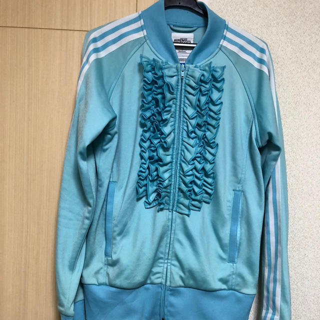 JEREMY SCOTT(ジェレミースコット)のJEREMY SCOTT★ADIDAS フリル ジャージ 水色 メンズのトップス(ジャージ)の商品写真