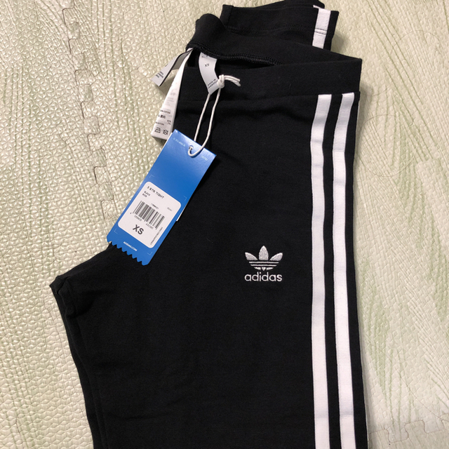 adidas(アディダス)のアディダス スパッツ レディースのレッグウェア(レギンス/スパッツ)の商品写真