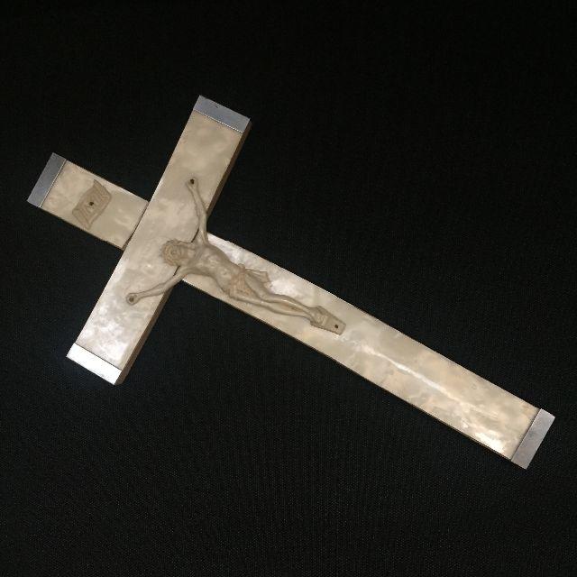 フランス アンティーク キリスト 十字架 クロス 壁掛 シェル エンタメ/ホビーの美術品/アンティーク(彫刻/オブジェ)の商品写真