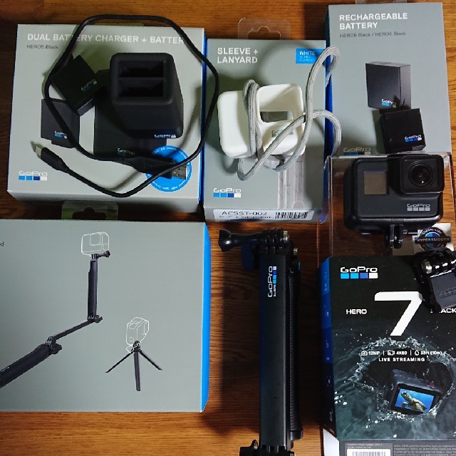 SEAL限定商品】 GoPro - 【イドルス】GoPro HERO7 BLACK+純正 ...