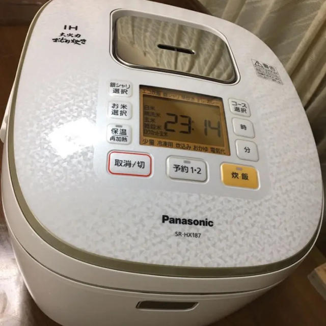 Panasonic(パナソニック)のPanasonic 炊飯器 新品・未使用SR-HX187 スマホ/家電/カメラの調理家電(炊飯器)の商品写真