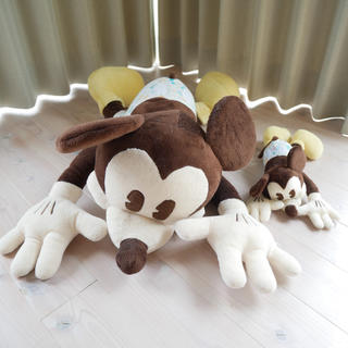 ディズニー(Disney)の新品 ミッキー抱き枕 大小セット(ぬいぐるみ/人形)