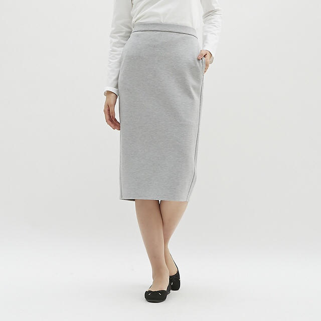 GU(ジーユー)のカットソータイトスカート レディースのトップス(カットソー(長袖/七分))の商品写真