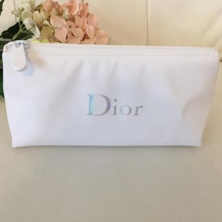 クリスチャンディオール(Christian Dior)の♡クリスチャンディオール ディオールビューティーホワイトポーチ♡(ポーチ)