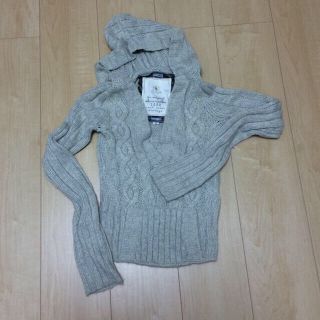 アバクロンビーアンドフィッチ(Abercrombie&Fitch)のアバクロ♡ニットパーカー(ニット/セーター)