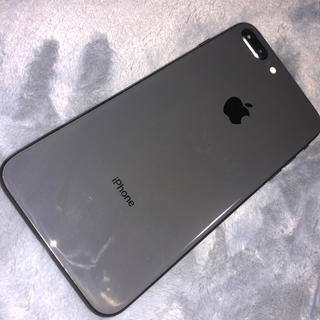 アップル(Apple)のiPhone 8plus 本体(スマートフォン本体)