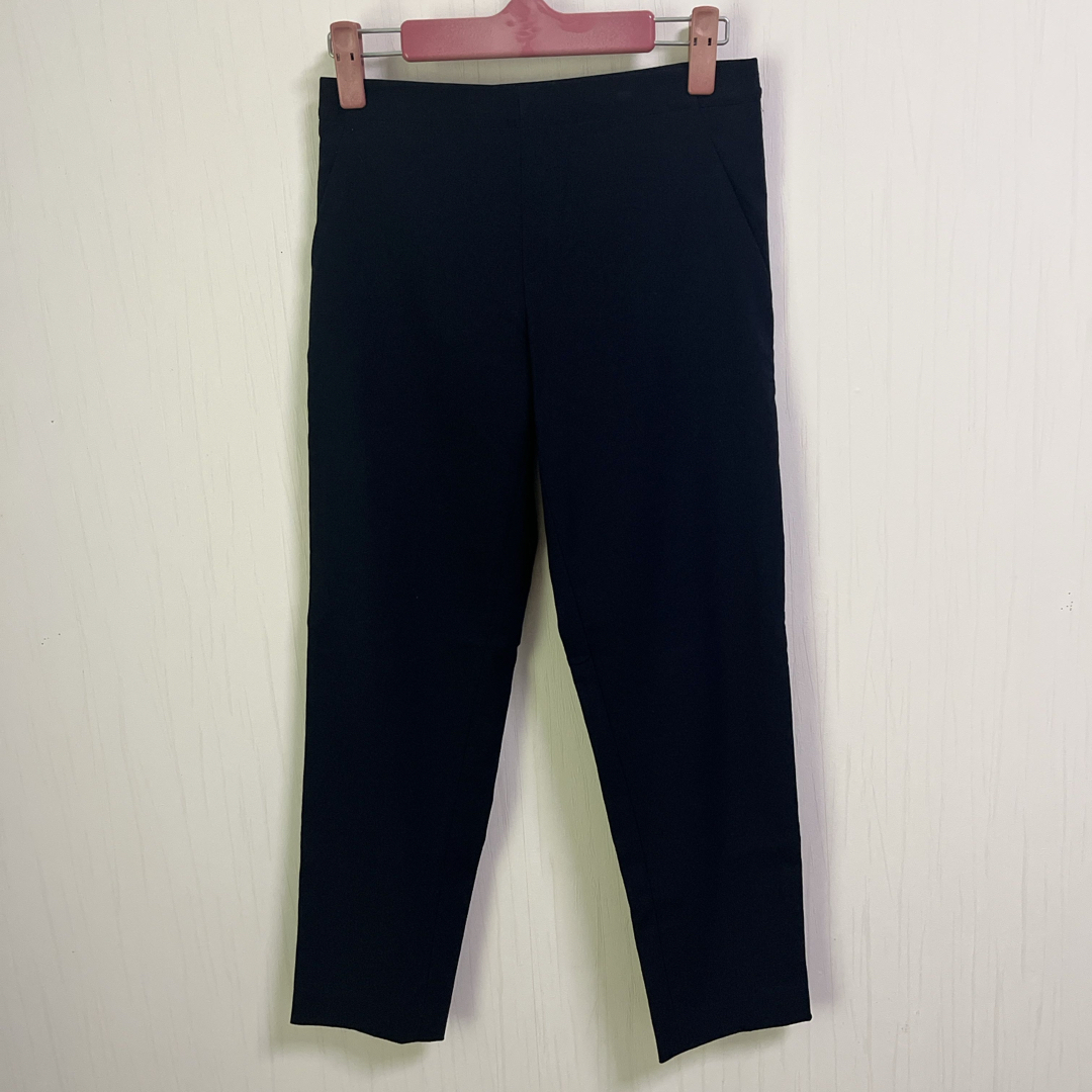 UNIQLO(ユニクロ)のレディース 紺 パンツ ユニクロ 美品　ネイビー レディースのパンツ(カジュアルパンツ)の商品写真