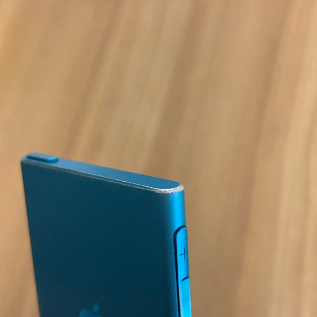 Apple(アップル)の【中古】iPod nano 7世代 スマホ/家電/カメラのオーディオ機器(ポータブルプレーヤー)の商品写真