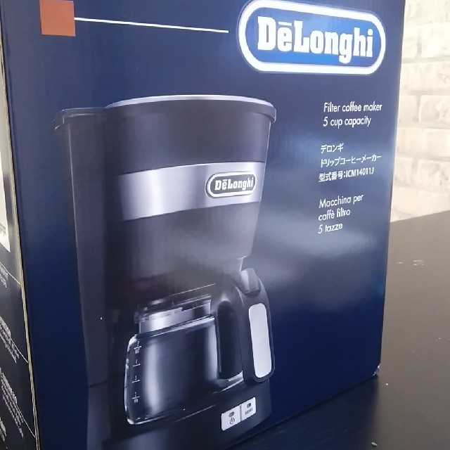 DeLonghi(デロンギ)の【新品】デロンギドリップコーヒーメーカー‼ブラック スマホ/家電/カメラの調理家電(コーヒーメーカー)の商品写真