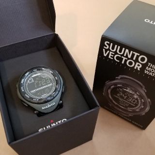 スント(SUUNTO)の【未使用】SUUNTO  Vector〔ミリタリーグリーン〕(登山用品)