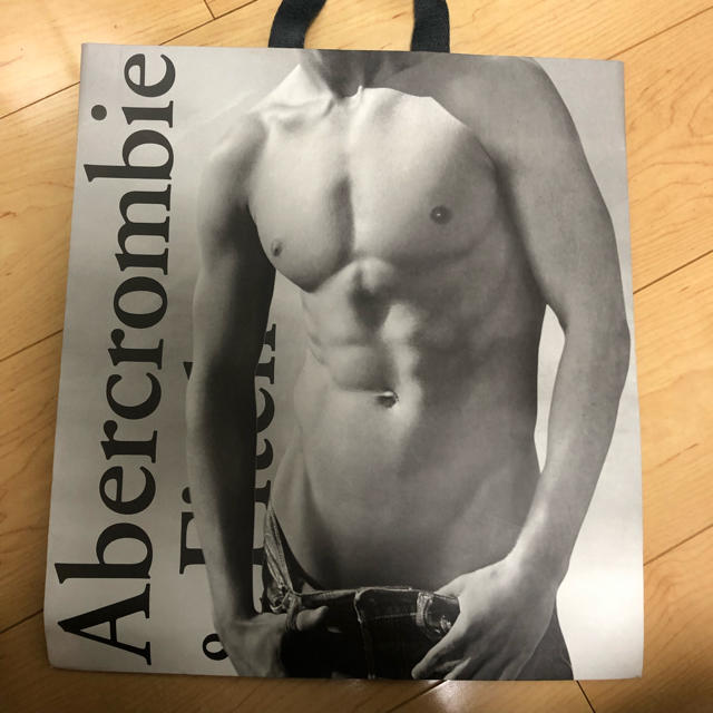 Abercrombie&Fitch(アバクロンビーアンドフィッチ)のアバクロ 紙袋 メンズのメンズ その他(その他)の商品写真