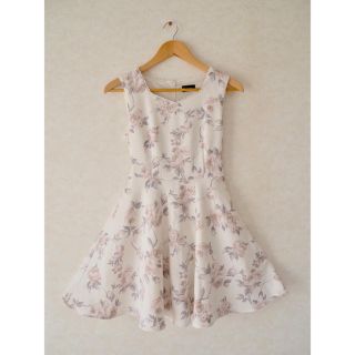 エブリン(evelyn)の【美品】花柄ワンピース【evelyn】(ひざ丈ワンピース)