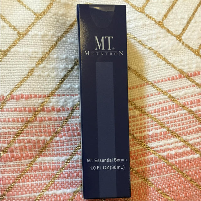 mt(エムティー)の新品未使用★MT エッセンシャルセラム30ml コスメ/美容のスキンケア/基礎化粧品(美容液)の商品写真