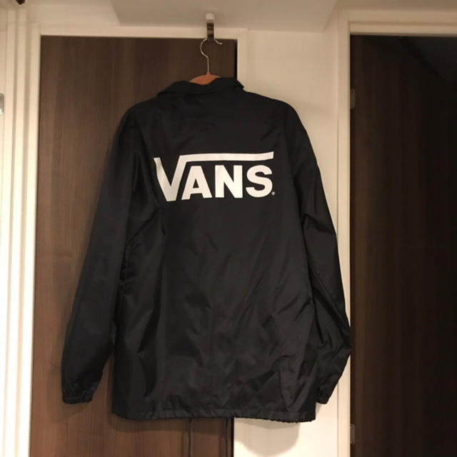 VANS(ヴァンズ)のVANS JACKET メンズのジャケット/アウター(ナイロンジャケット)の商品写真